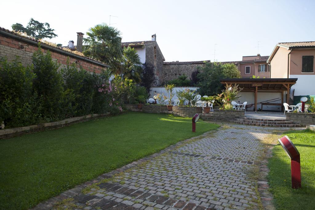 Albergo Al Cacciatore Tortellinando Valeggio sul Mincio Exterior foto